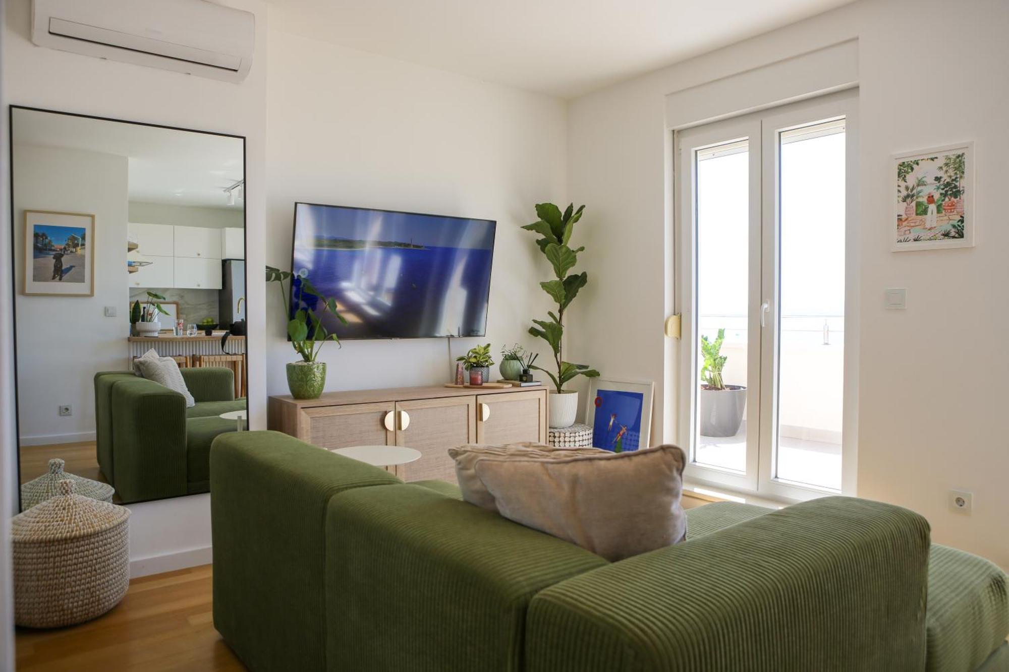 Kiki'S Sea View Studio Сплит Стая снимка